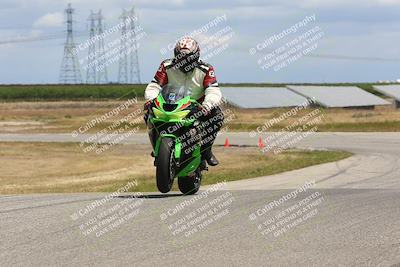 media/Apr-26-2024-TrackDaz (Fri) [[c4b677d280]]/B Group/120pm (Wheelie Bump)/
